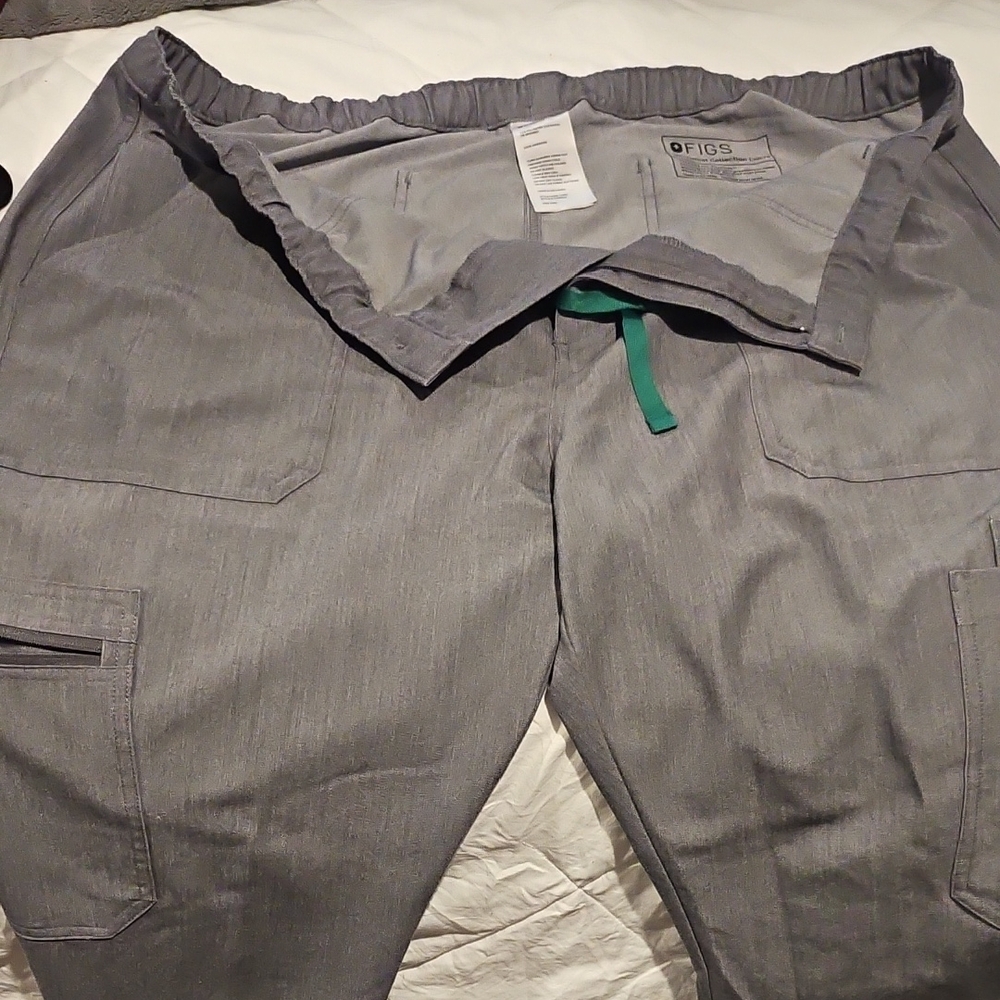 Figs Gray Cargo Pants with Relaxed Fit